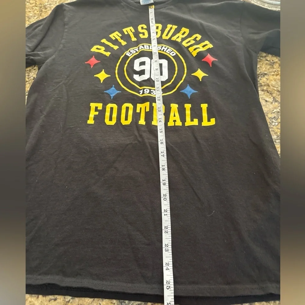 PITTSBURGH FOOTBALL WATT 90 BLACK TEE SHIRT SIZE LADIES MEDIUM - Picture 10 of 11